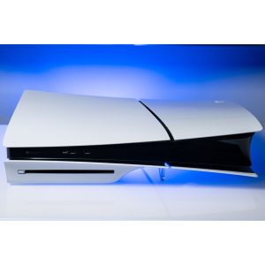 کنسول بازی سونی مدل PlayStation 5 Slim ظرفیت یک ترابایت ریجن 2016A اروپا به همراه دسته اضافی و پایه شارژر و هدست Elite